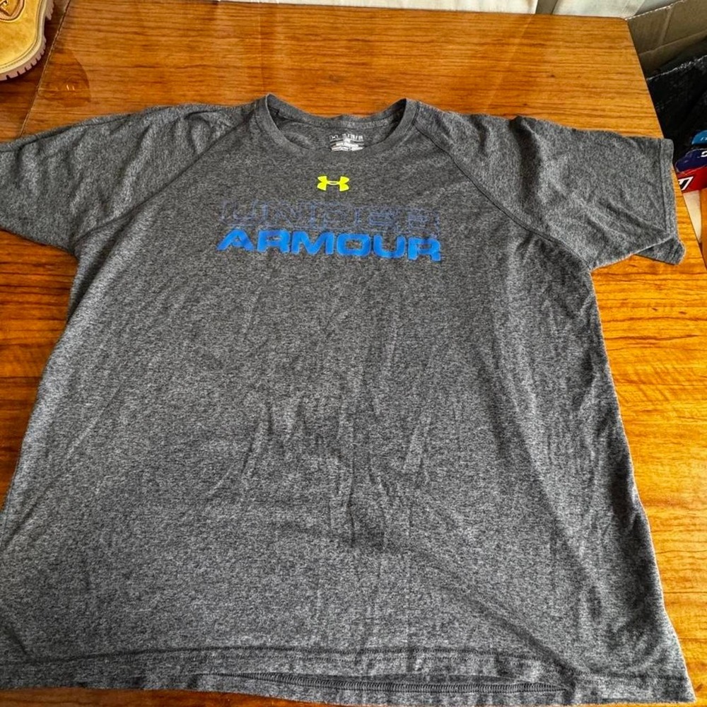 Under Armour Mens HeatGear Loose Fit Graphic Tee Shirt Gray XL